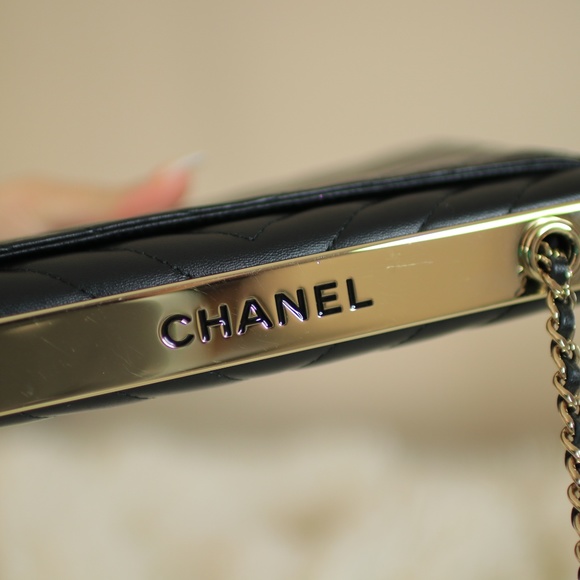 Chanel Trendy CC WOC Chevron Pattern in Black - Picture 7 of 8